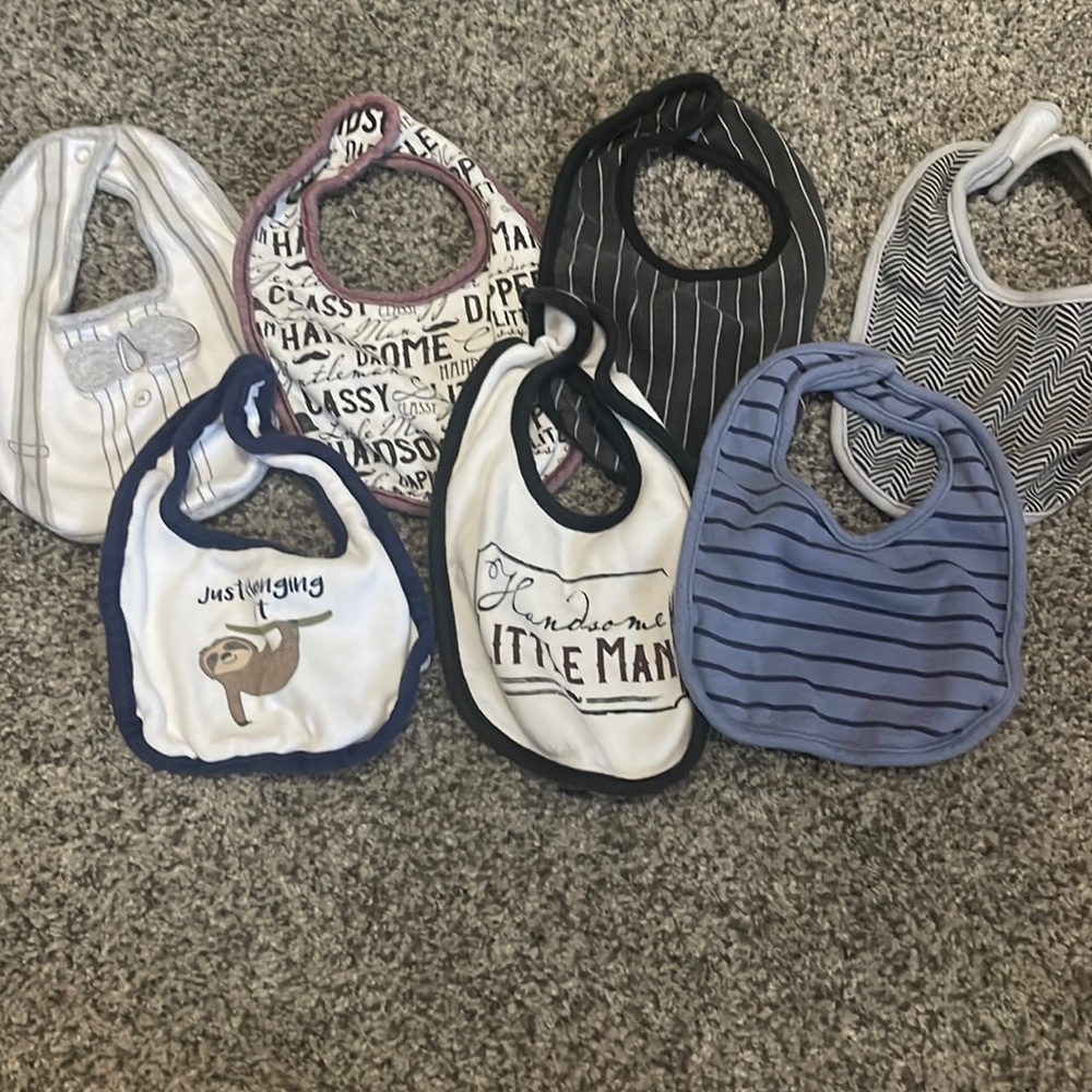 Bib bundle